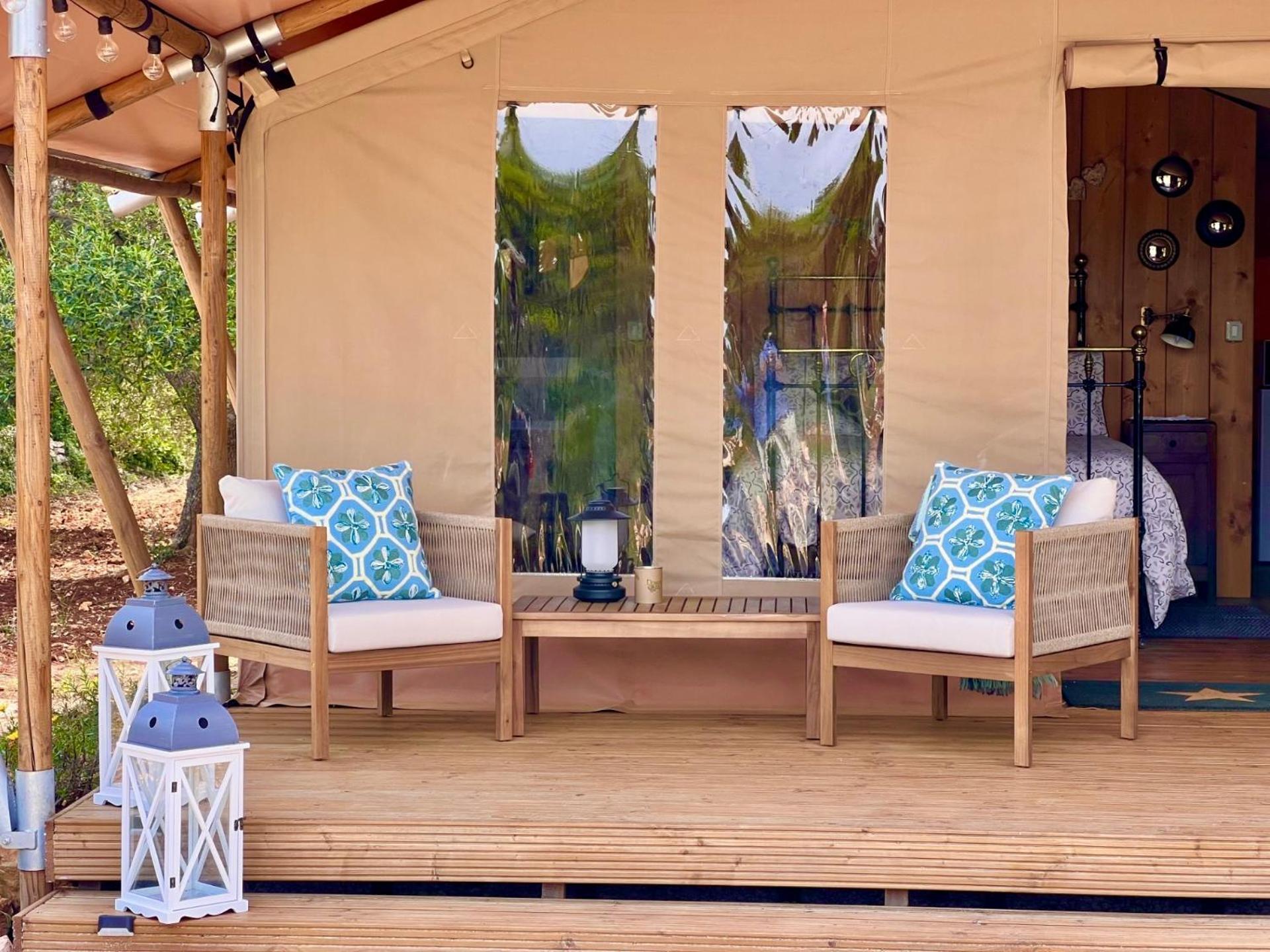 Domus Olea Glamping Hotel เชจลีเมสซาปิกา ภายนอก รูปภาพ