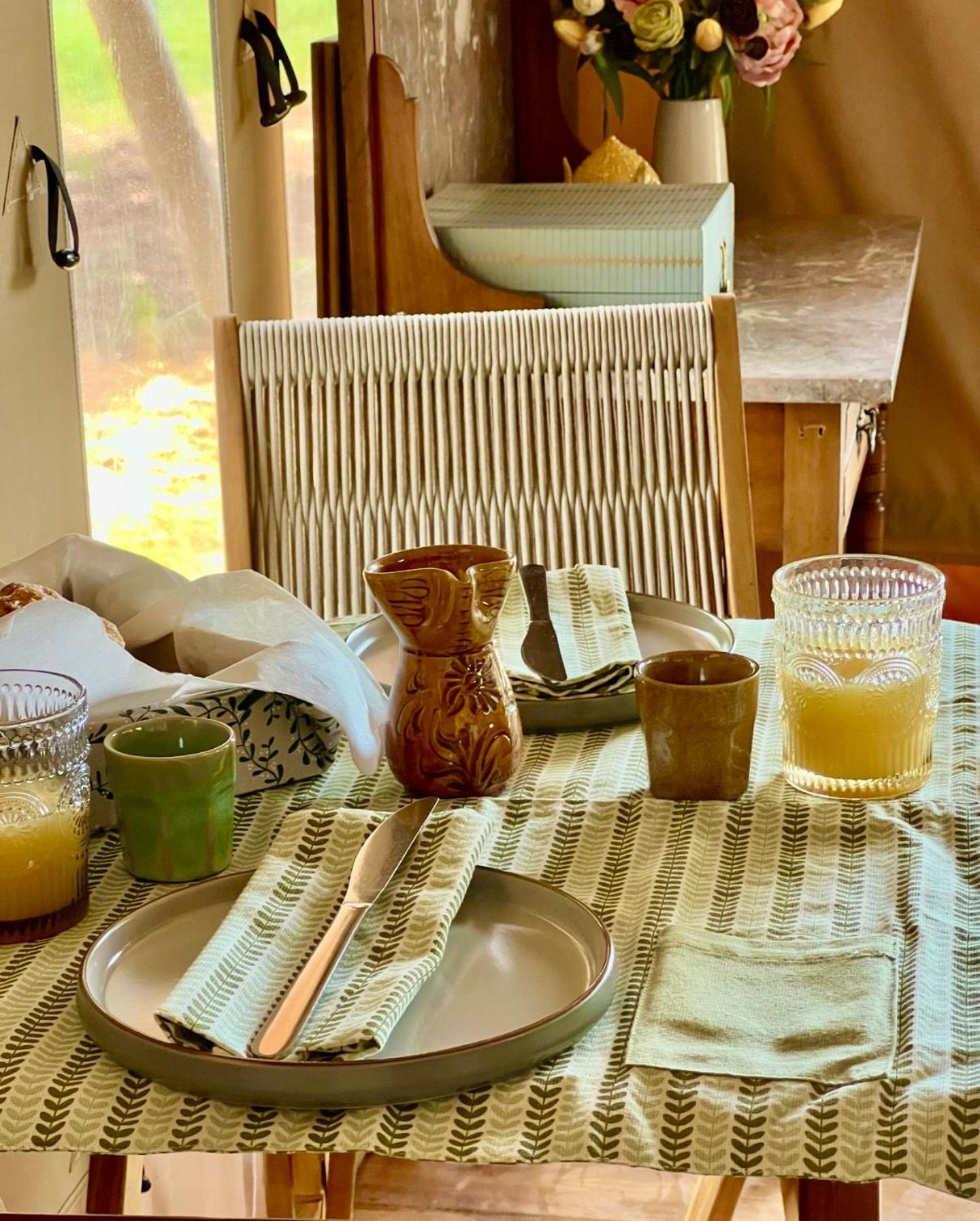 Domus Olea Glamping Hotel เชจลีเมสซาปิกา ภายนอก รูปภาพ